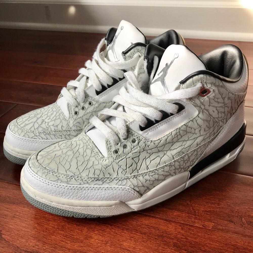 Jordan 3 retro sneakers